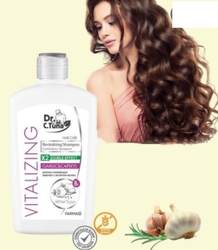 Farmasi Dr. C. Tuna Vitalizing Regenerační šampon na vlasy s česnekem a capixylem - 500ml